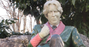 Statue of Oscar Wilde, Dublin, 2017